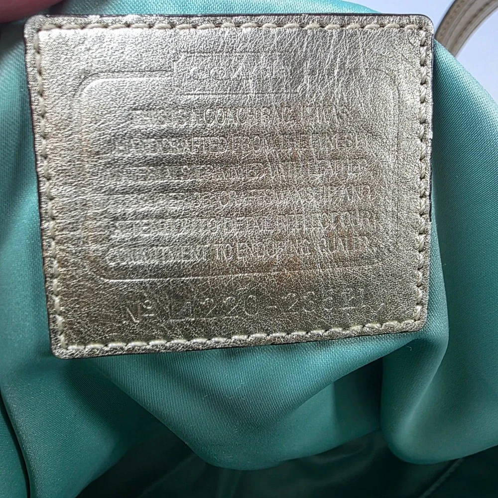Coach Poppy Signature 